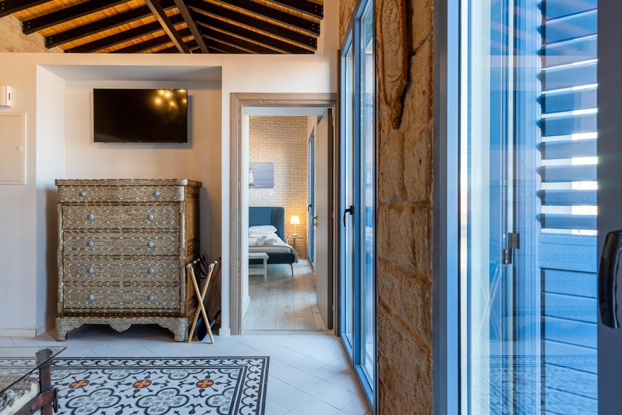 Le Voyageur By The Sea - Furnished Rooms Lárnaka Kültér fotó